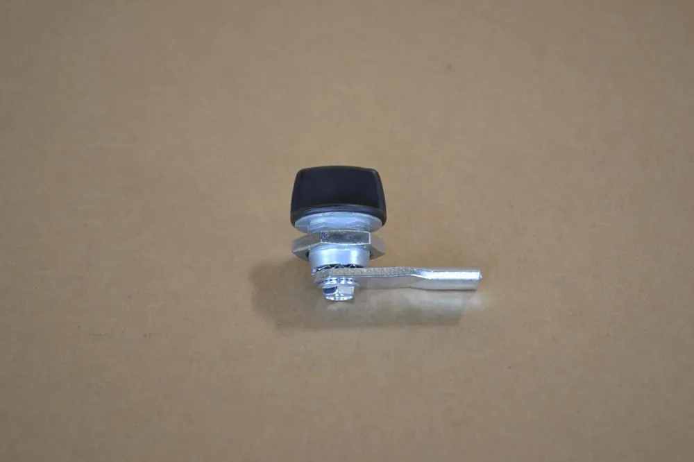 Door Lock (E300A, NEXT30, 9830, & Recyclers) Models after 7/2003