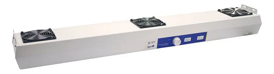 Simco-ION Aerostat® Guardian AC Low Balance Fast Discharge Ionizing Blower with Heater