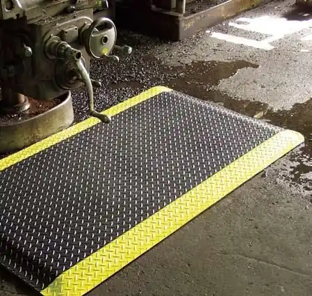 Rhino Diamond-Plate Heavy-Duty Anti-Fatigue Mat with Knob Back