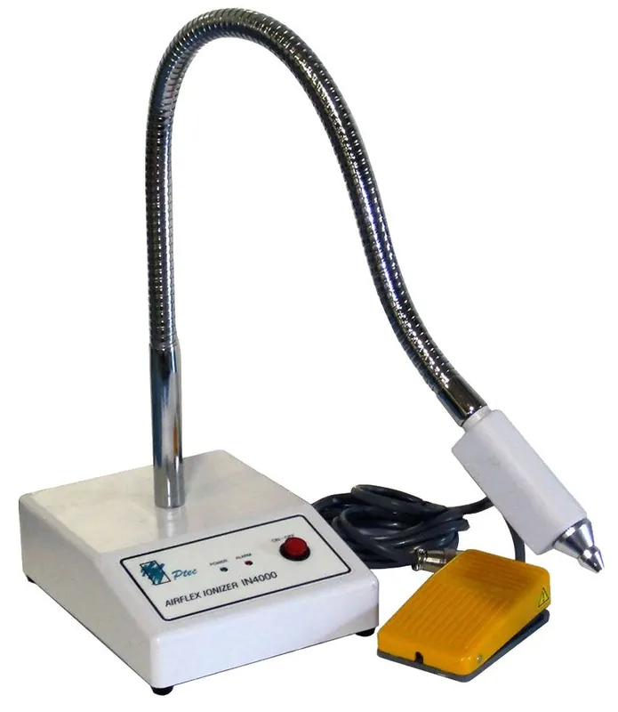 Transforming Technologies IN4000 Ptec™ AirFLEX Ionizing Nozzle with Flexible Neck, 100/240V