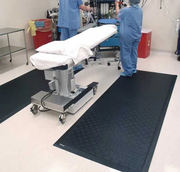 M+A Matting 370 Comfort Station Max Indoor/Outdoor Wet/Dry Slip-Resistant Anti-Fatigue Mats, Black